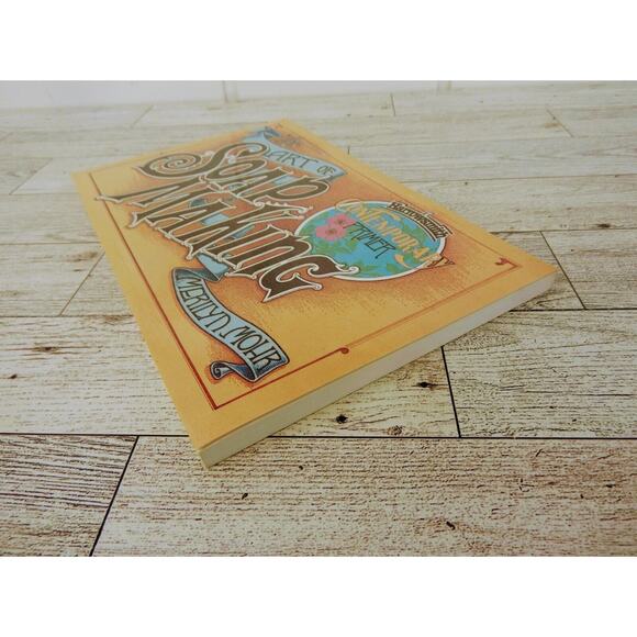 The Art of‎ Soap Making by Merilyn Mohr 1998 Craft Paperback Book DIY How-To - Picture 7 of 9